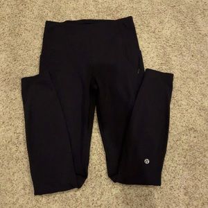 black lululemon leggings